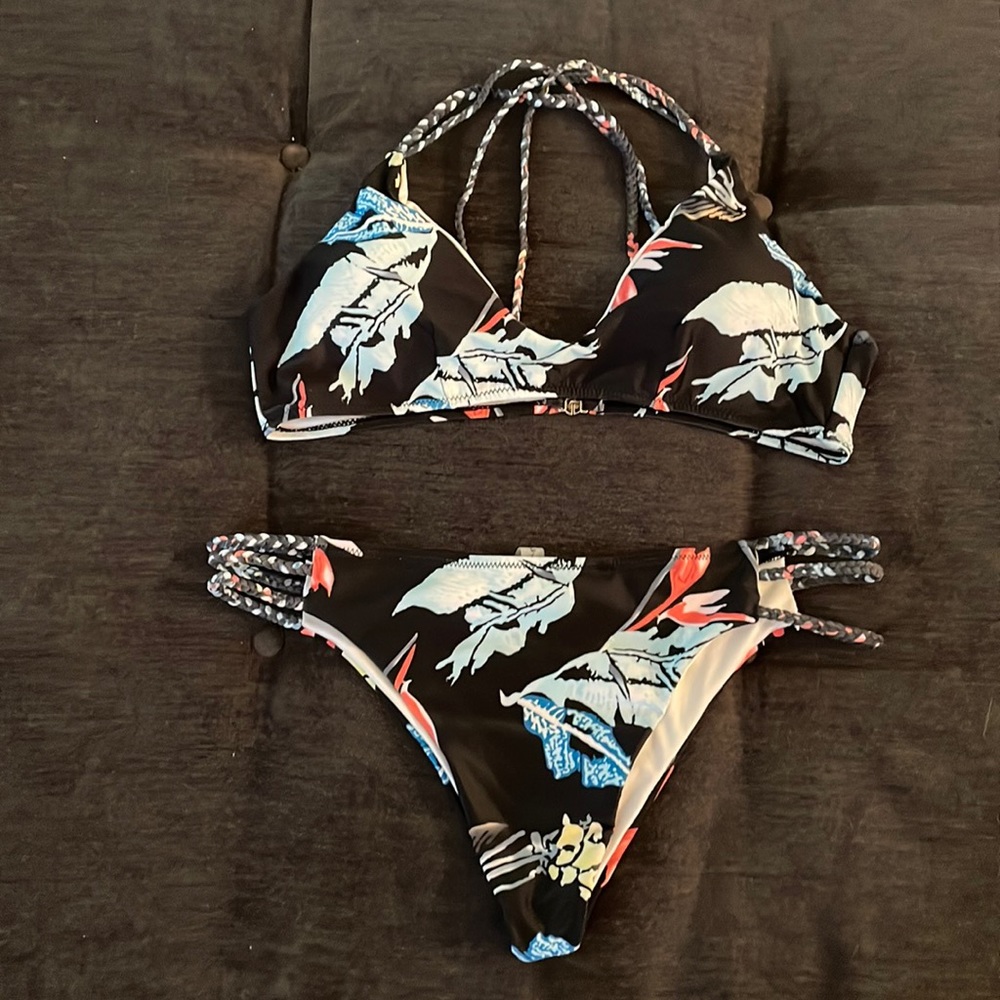 CUPSHE Black Midnight Garden Bikini- Size XL